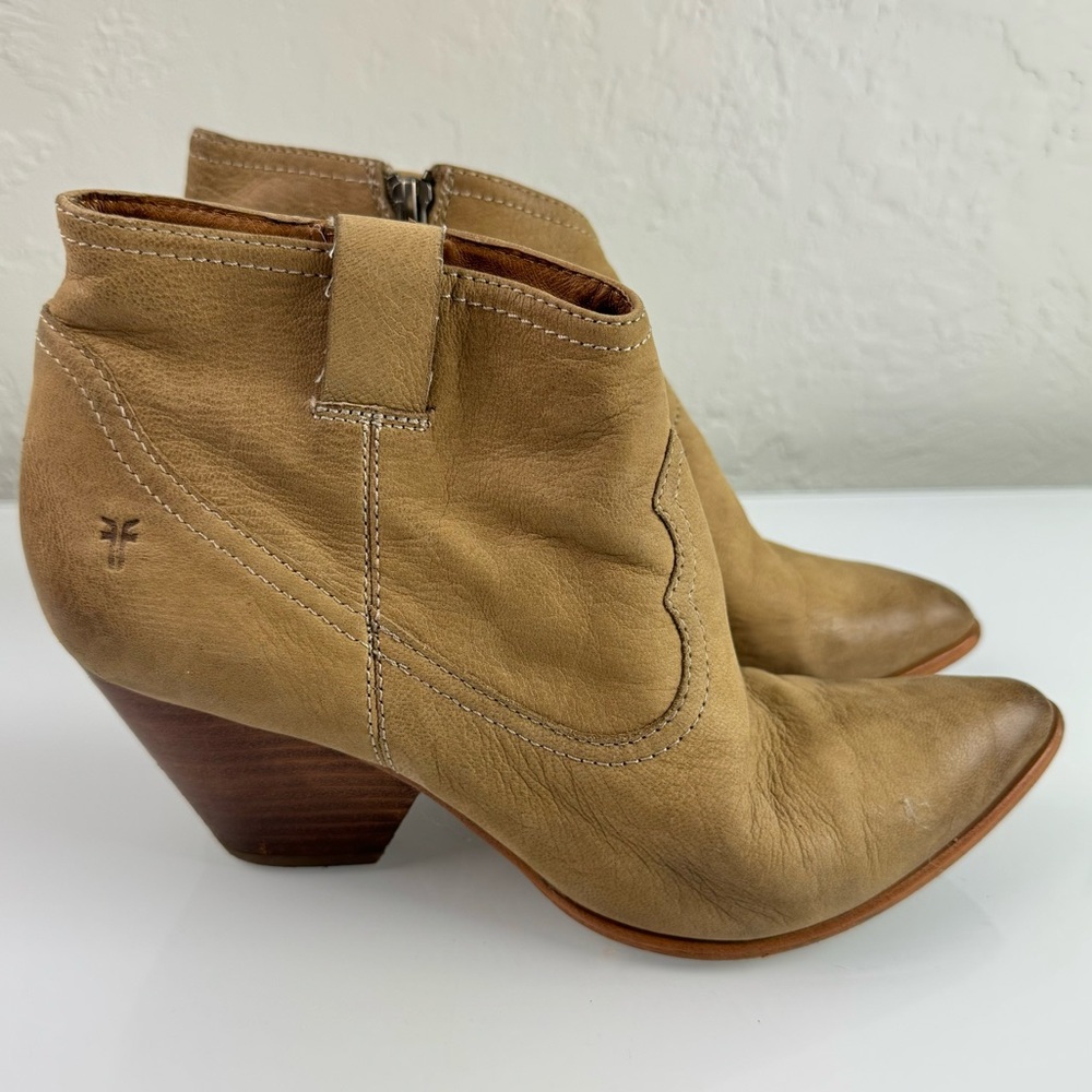 Frye‎ Boots Ankle Booties Reina Ash Tan Beige Cream Leather Western Pointed Toe